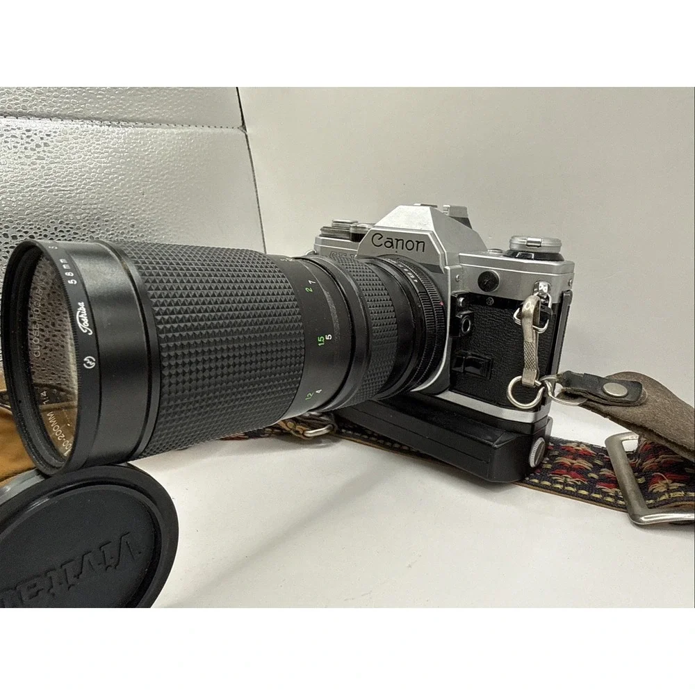 Canon AE-1 SLR 35mm Film Camera w/ Vivitar Lens FD 100-200mm 1:4 Close Focusing
